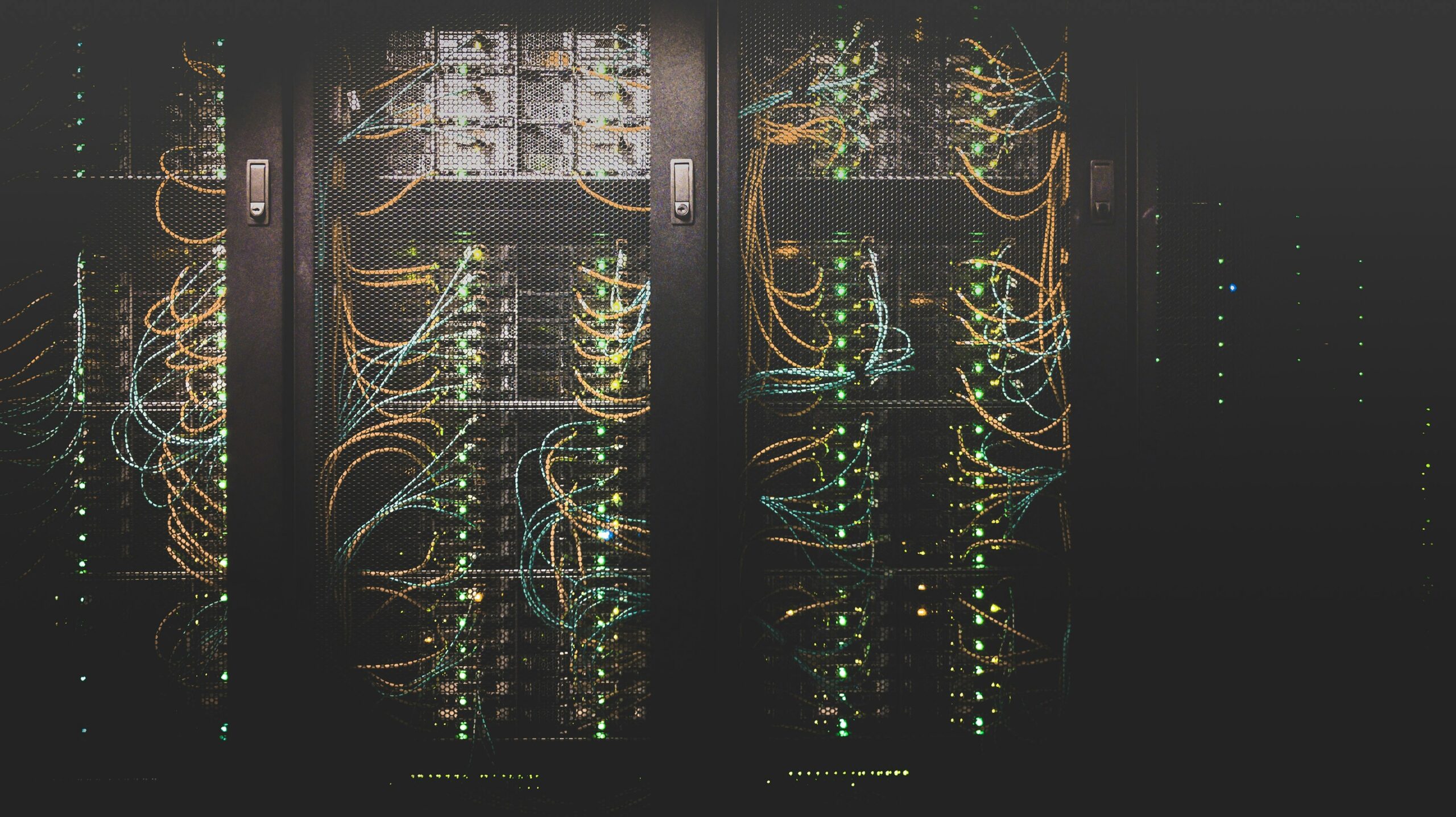 Data centre cable network