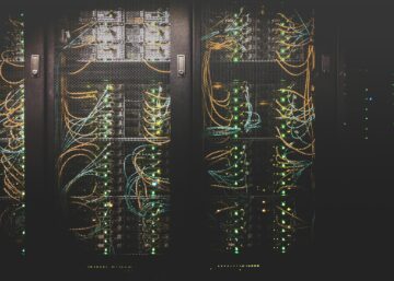 Data centre cable network